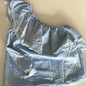 One should zara striped top size M